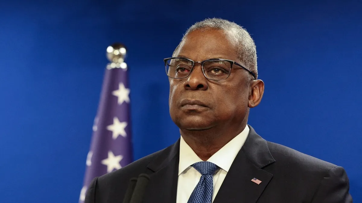 The Controversy Surrounding Defense Secretary Lloyd Austin’s Hospitalization: A Deep Dive into the Incident