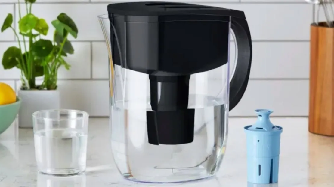 Choosing the Best Water Filter Pitchers: A Detailed Review
