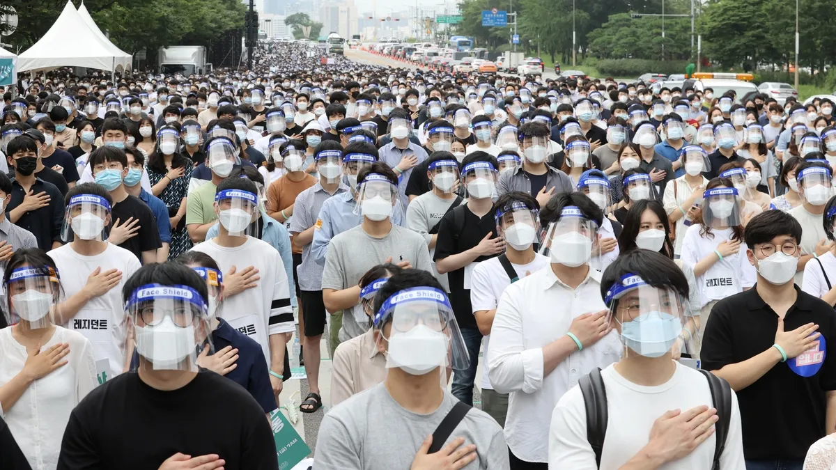South Korean Doctors Rally Against Government’s Plan to Increase Medical Student Intake