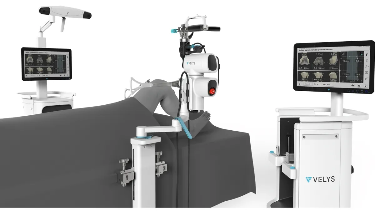 Robotic-Assisted Surgery and Surgical Navigation in Total Hip Arthroplasty: No Increased Risk of Periprosthetic Joint Infection