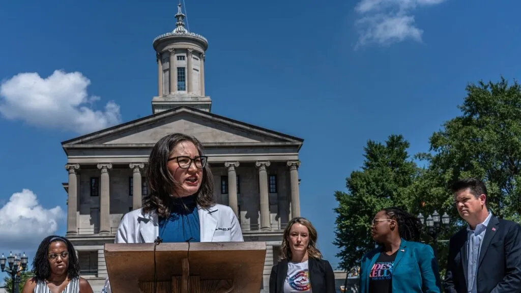 Tennessee’s Strict Abortion Ban: Pressure Builds Amid Rising Confusion and Fear