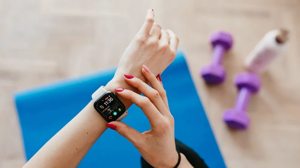 The Transformative Impact of Wearable Devices on Health and Fitness